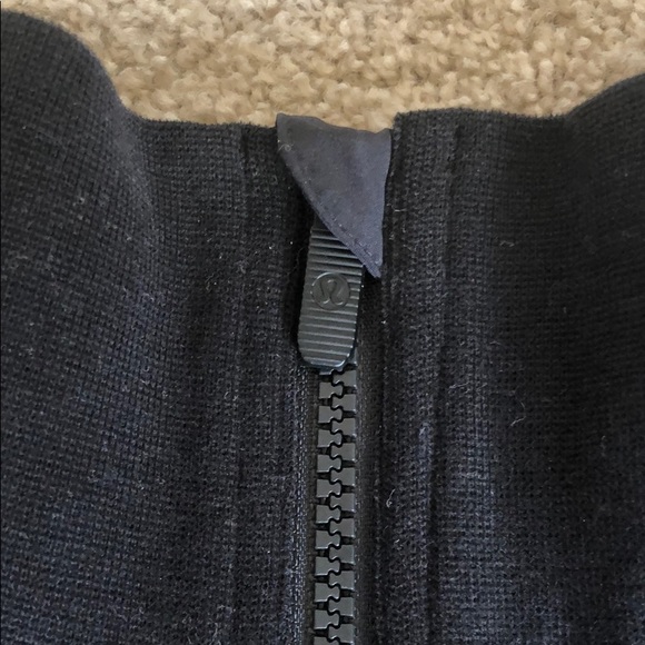 EUC Lululemon All Roads half-zip jacket - Picture 5 of 5
